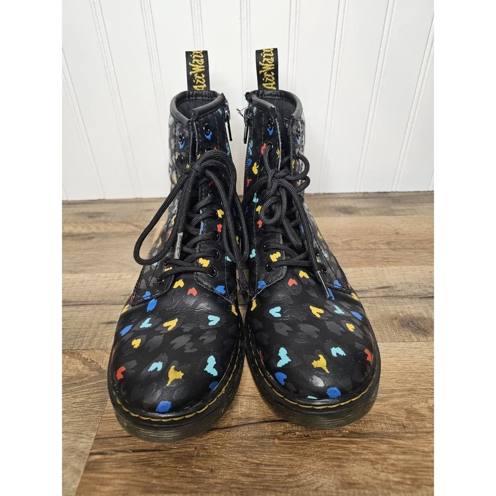 Dr. Martens Heart Printed Leather Combat Boots Youth Girls Size 4 #1460